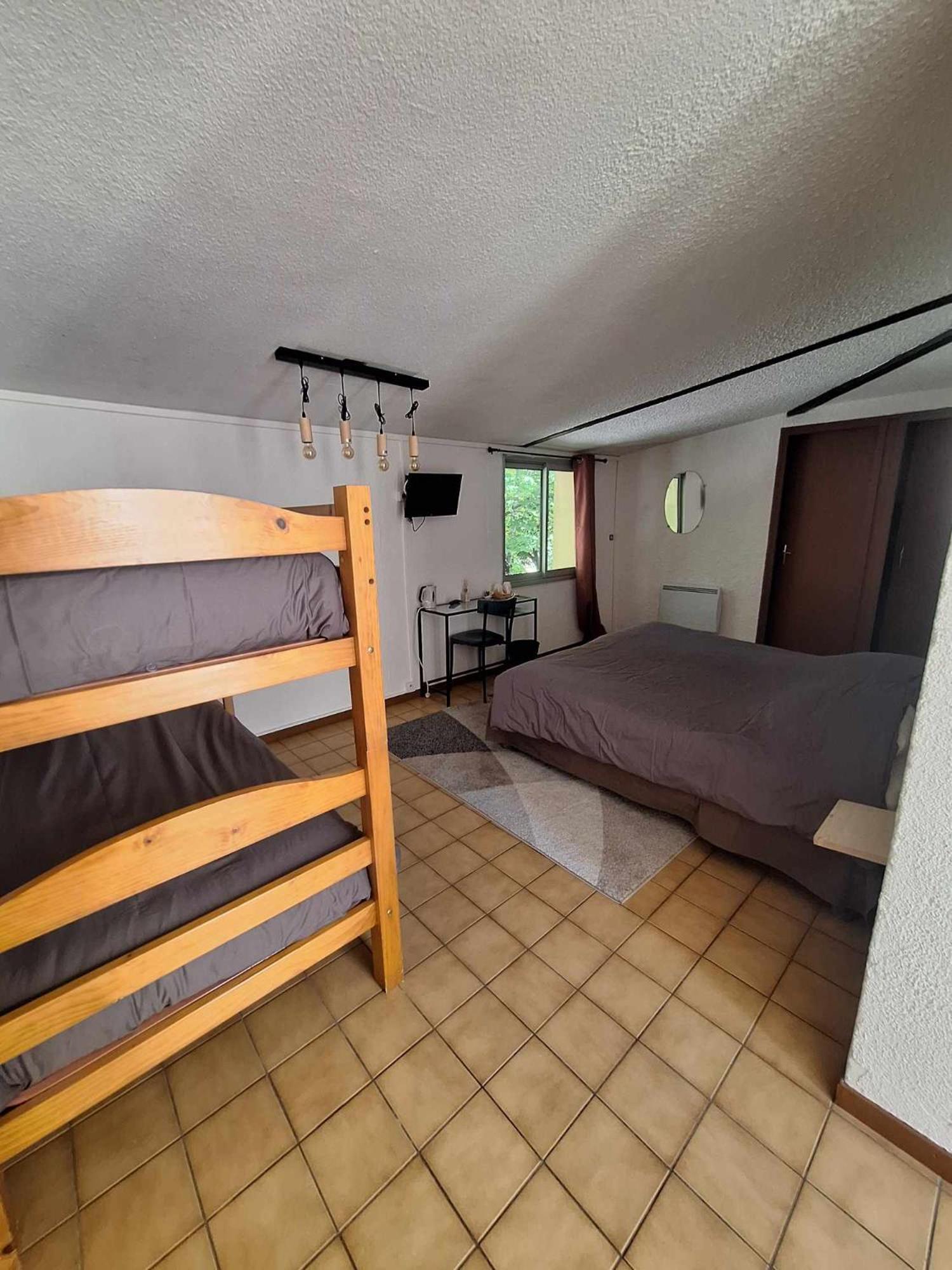Hotel Le Connetable แซ็งต์-บอนเนต์-อ็อง-ฌ็องป์โซร์ ภายนอก รูปภาพ